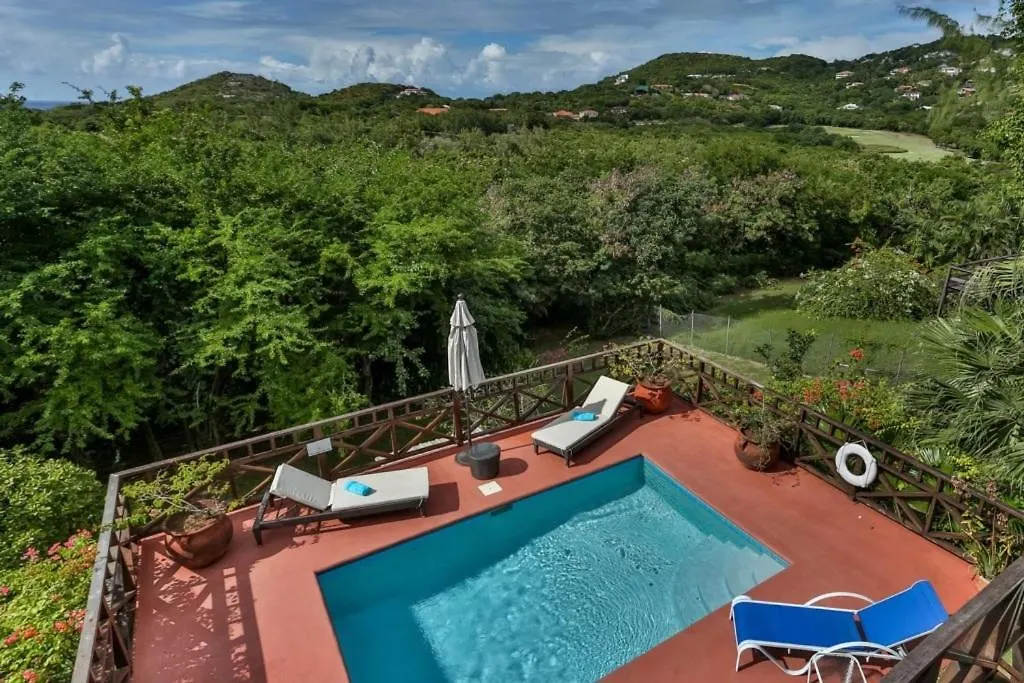 Overlooking The Golf Course - Villa D'Arcy Villa Cap Estate