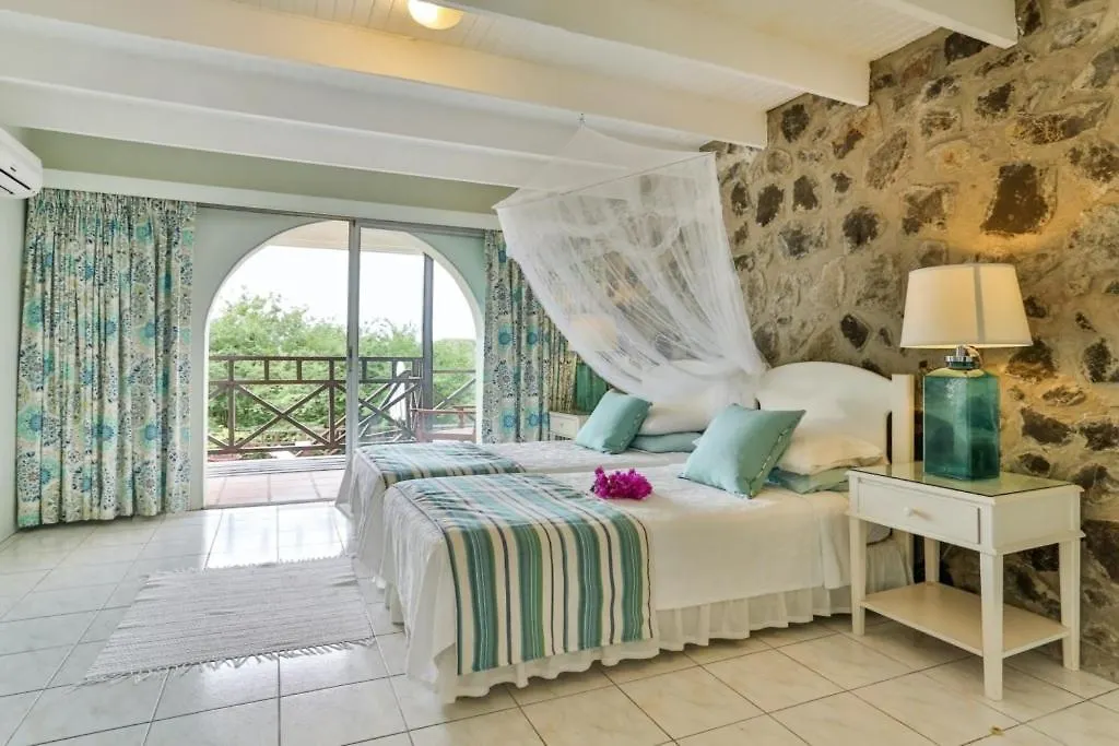 Overlooking The Golf Course - Villa D'Arcy Villa Cap Estate